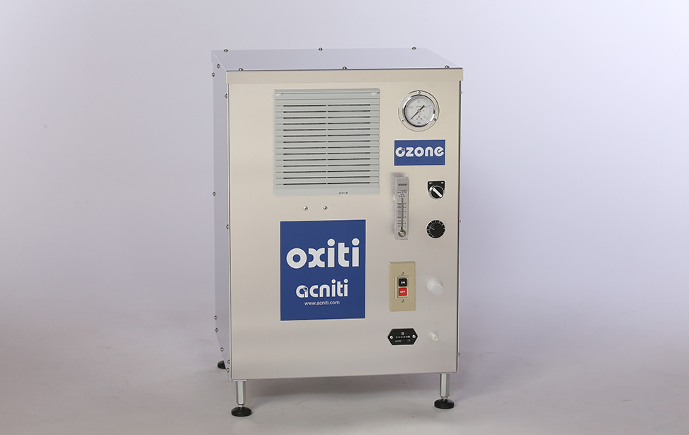 Industrial ozone generator with oxygen concentrator