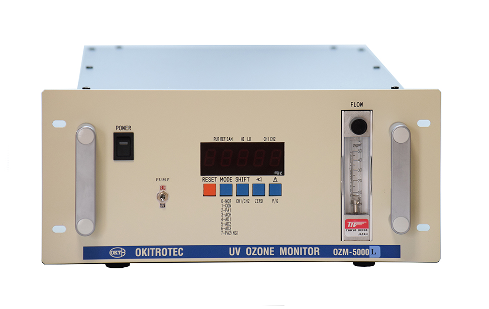 Ozone water monitoring and control measurement based on UV absorption